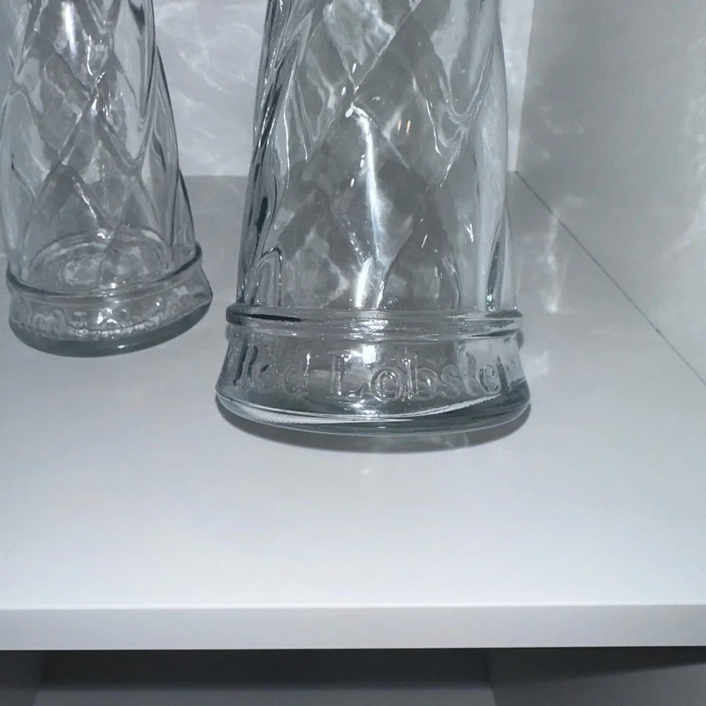 Vintage Red Lobster Lighthouse Vase set of‎ 2